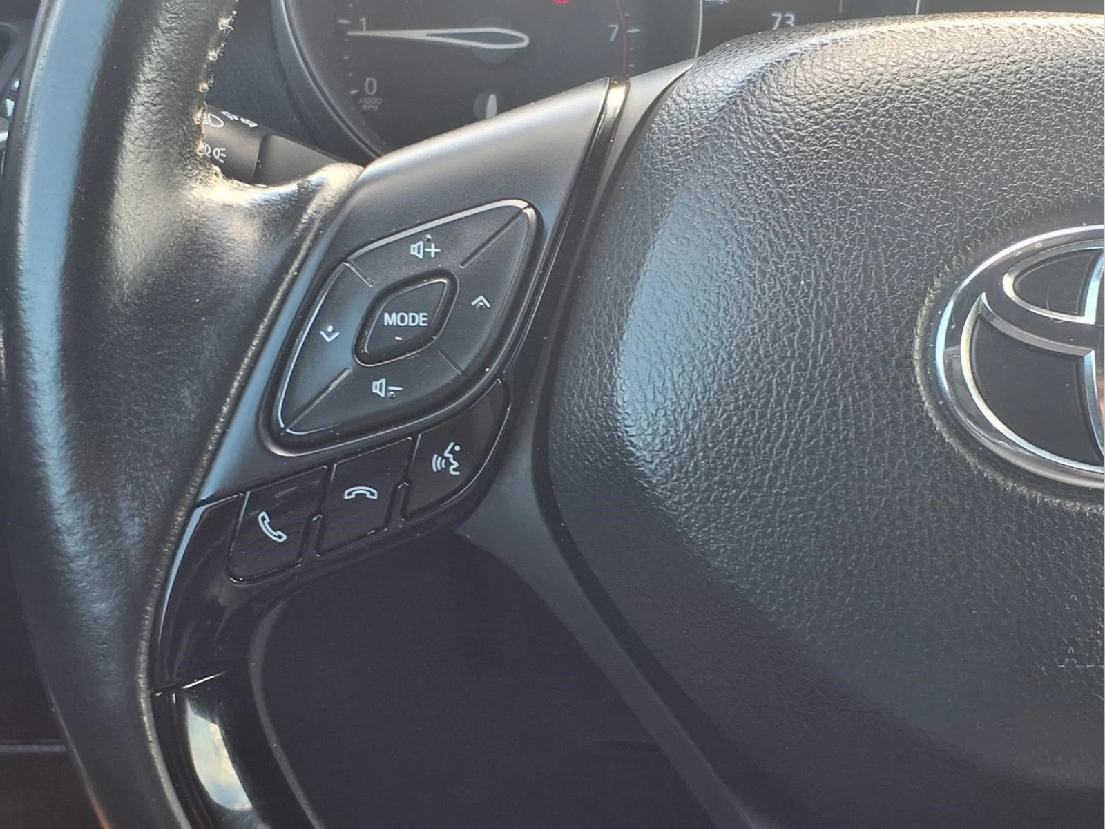 Used 2021 Red Toyota XLE image 18