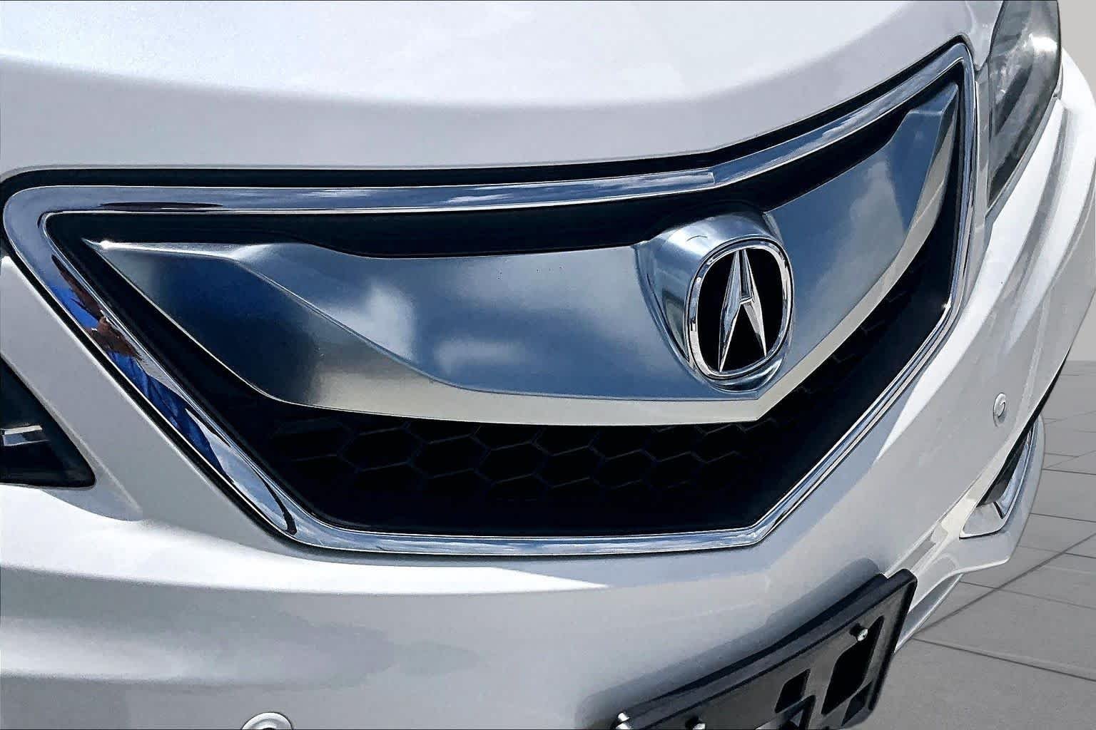 Used 2018 White Diamond Pearl Acura w/Advance Pkg image 28