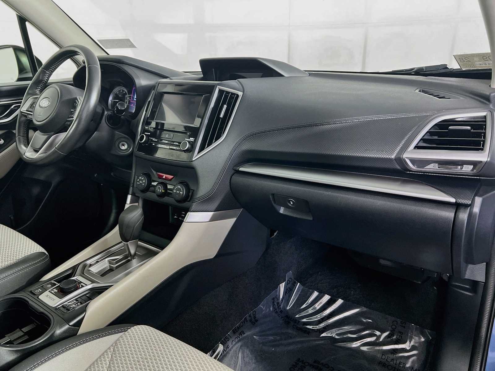 Used 2019 Horizon Blue Pearl Subaru Premium image 30