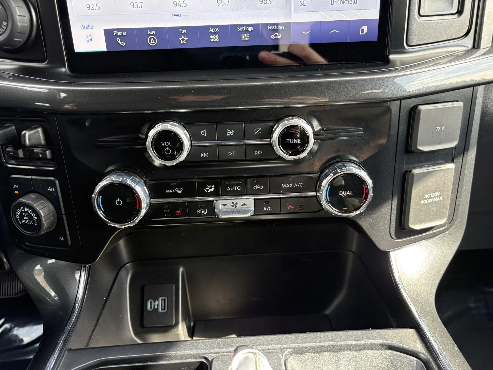 Certified Used 2023 Avalanche Gray Ford XLT image 17