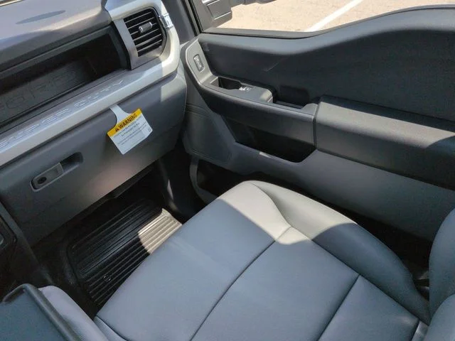 New 2026 Oxford White Ford F-450® XL image 16