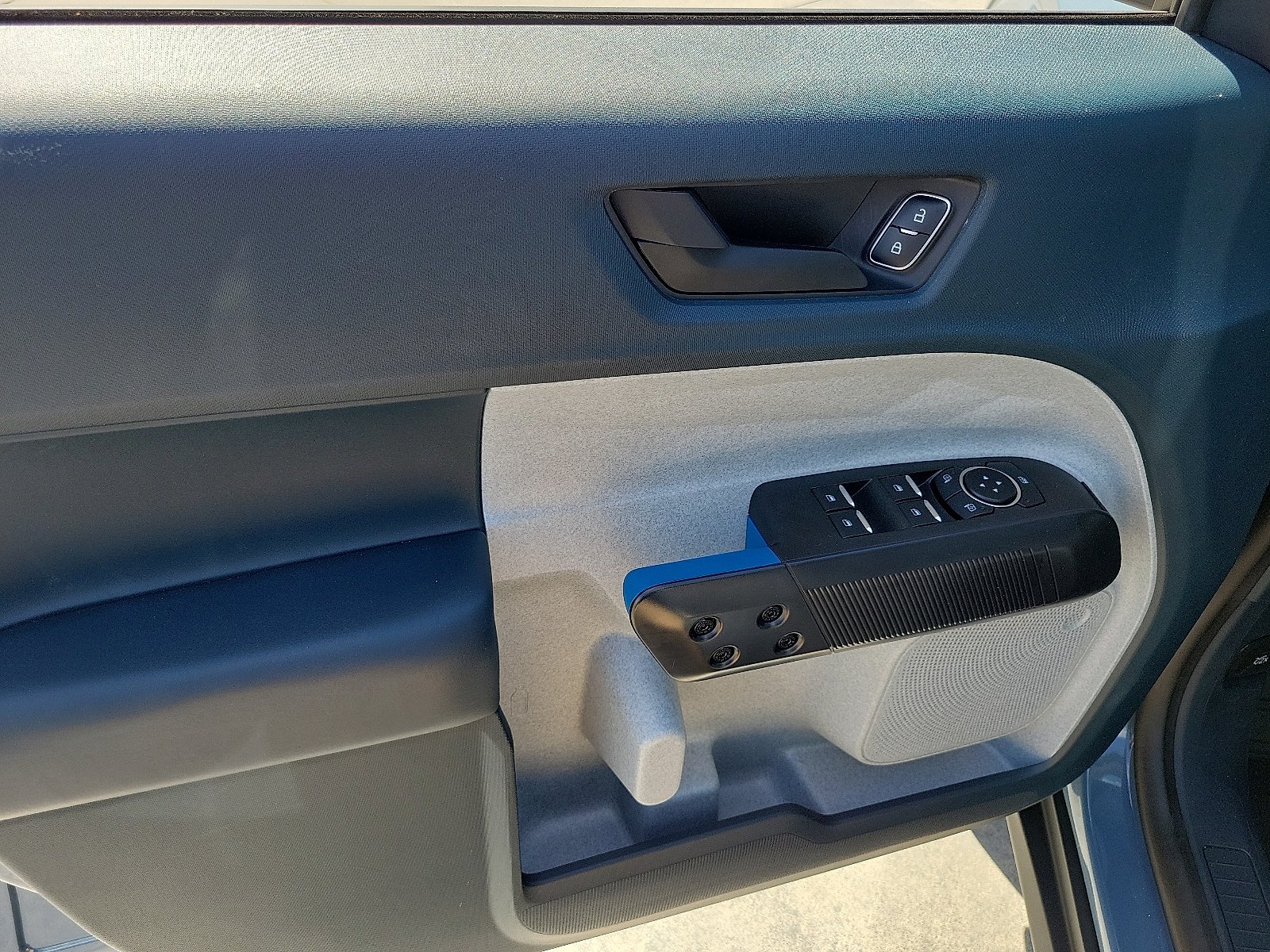 New 2026 Azure Gray Metallic Tri-Coat Ford XLT image 14