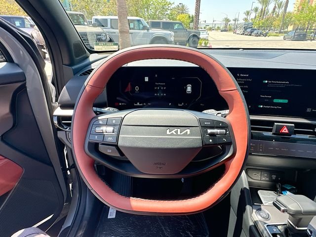 New 2026 Wolf Gray Kia SX image 11