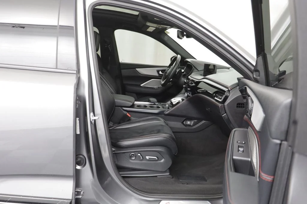 Used 2023 Liquid Carbon Metallic Acura A-Spec image 19