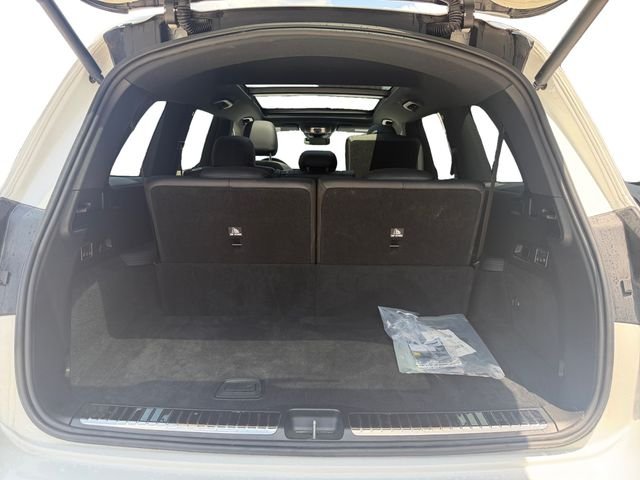 Used 2025  Mercedes-Benz GLS 450 image 18