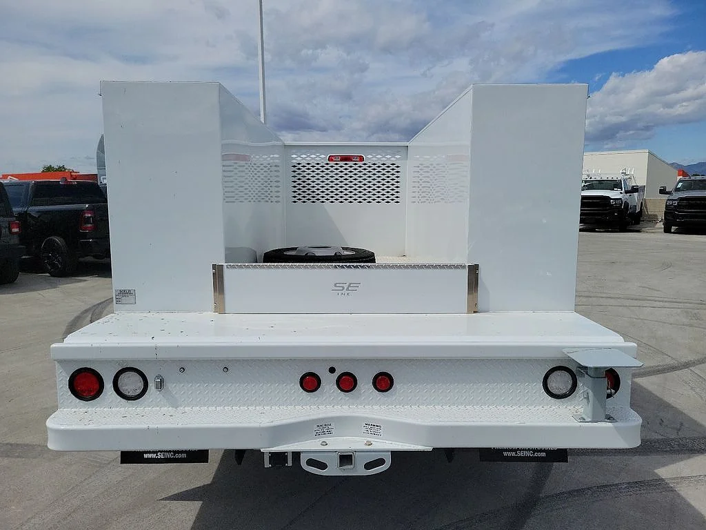 New 2024 Bright White Clearcoat RAM Tradesman/SLT image 15