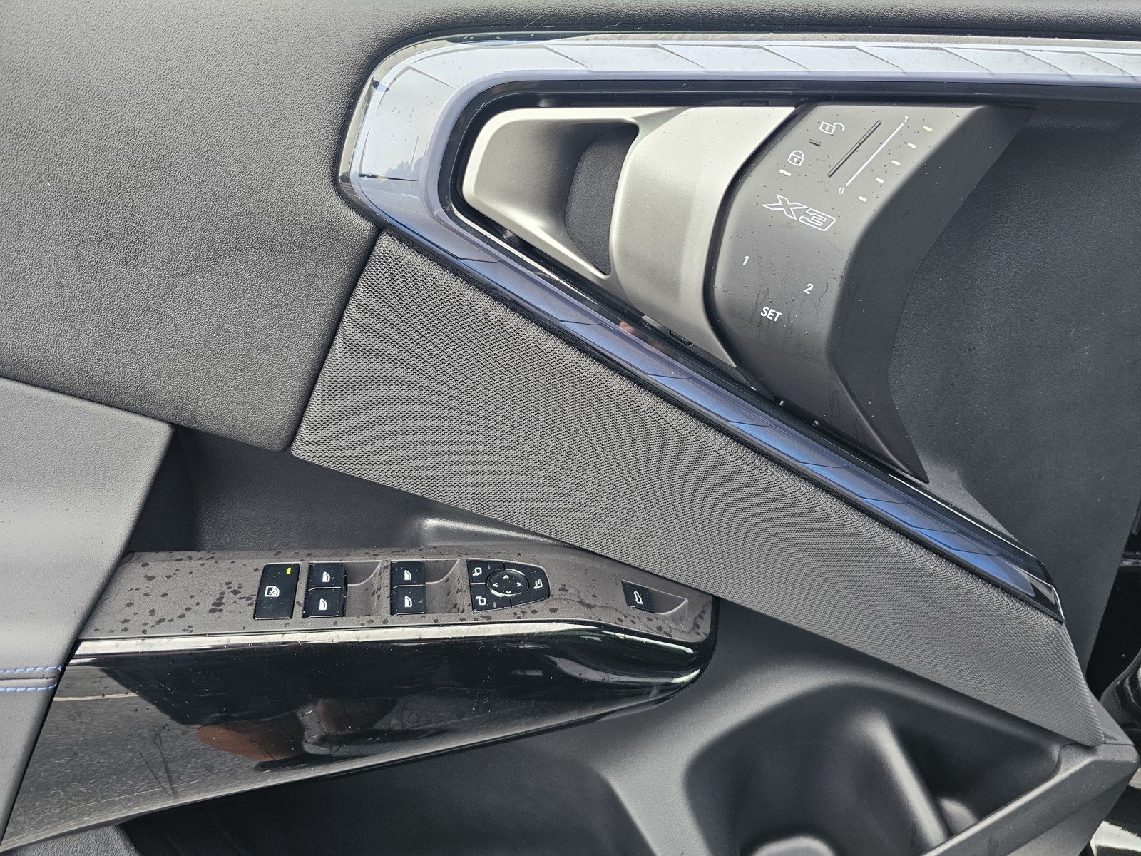 2026 BMW X3 30 - Photo 16
