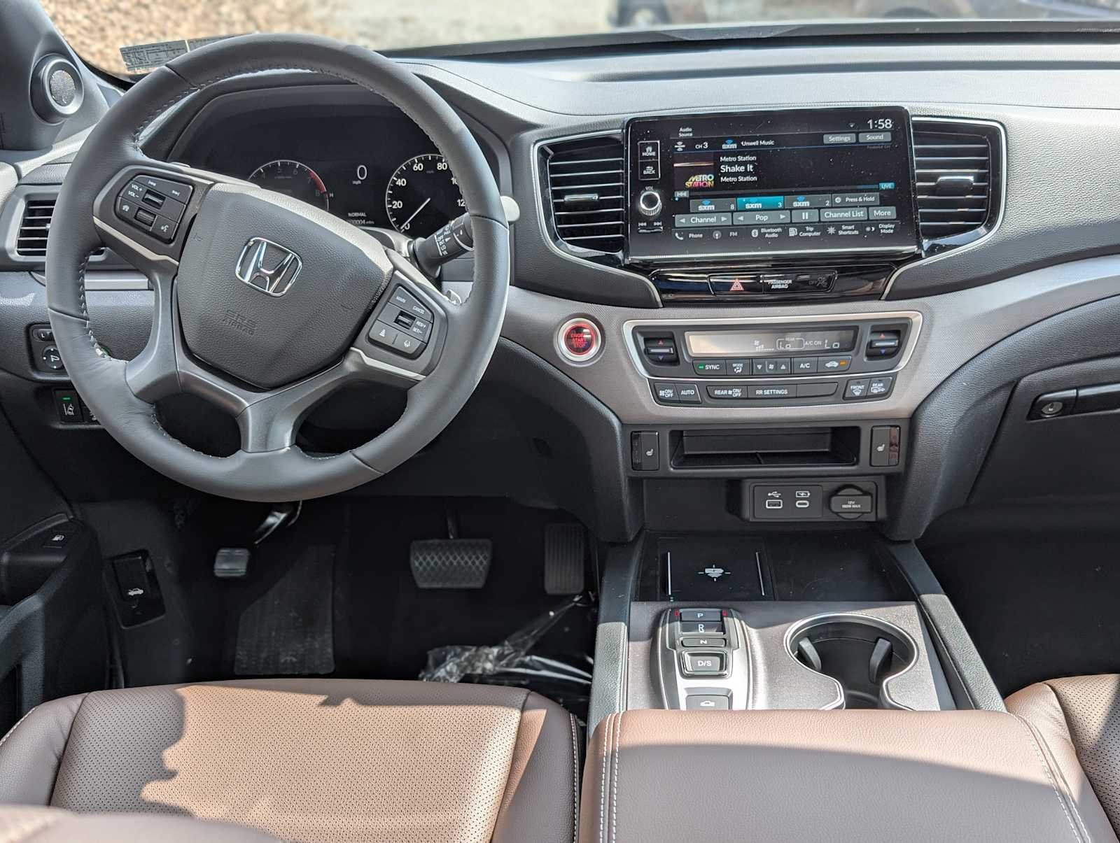 New 2026 Crystal Black Pearl Honda RTL image 5