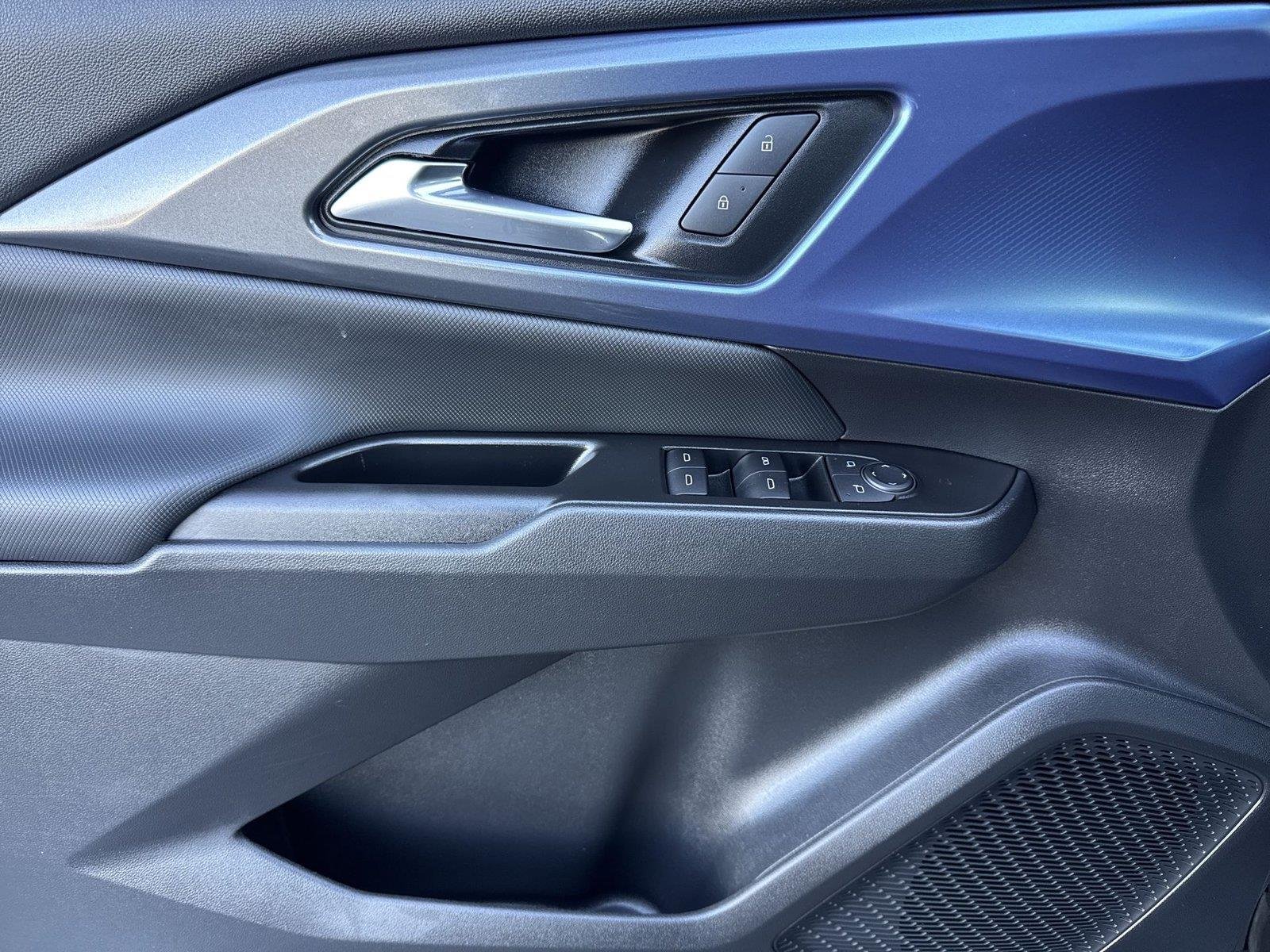 2024 Chevrolet Equinox EV LT - Photo 26