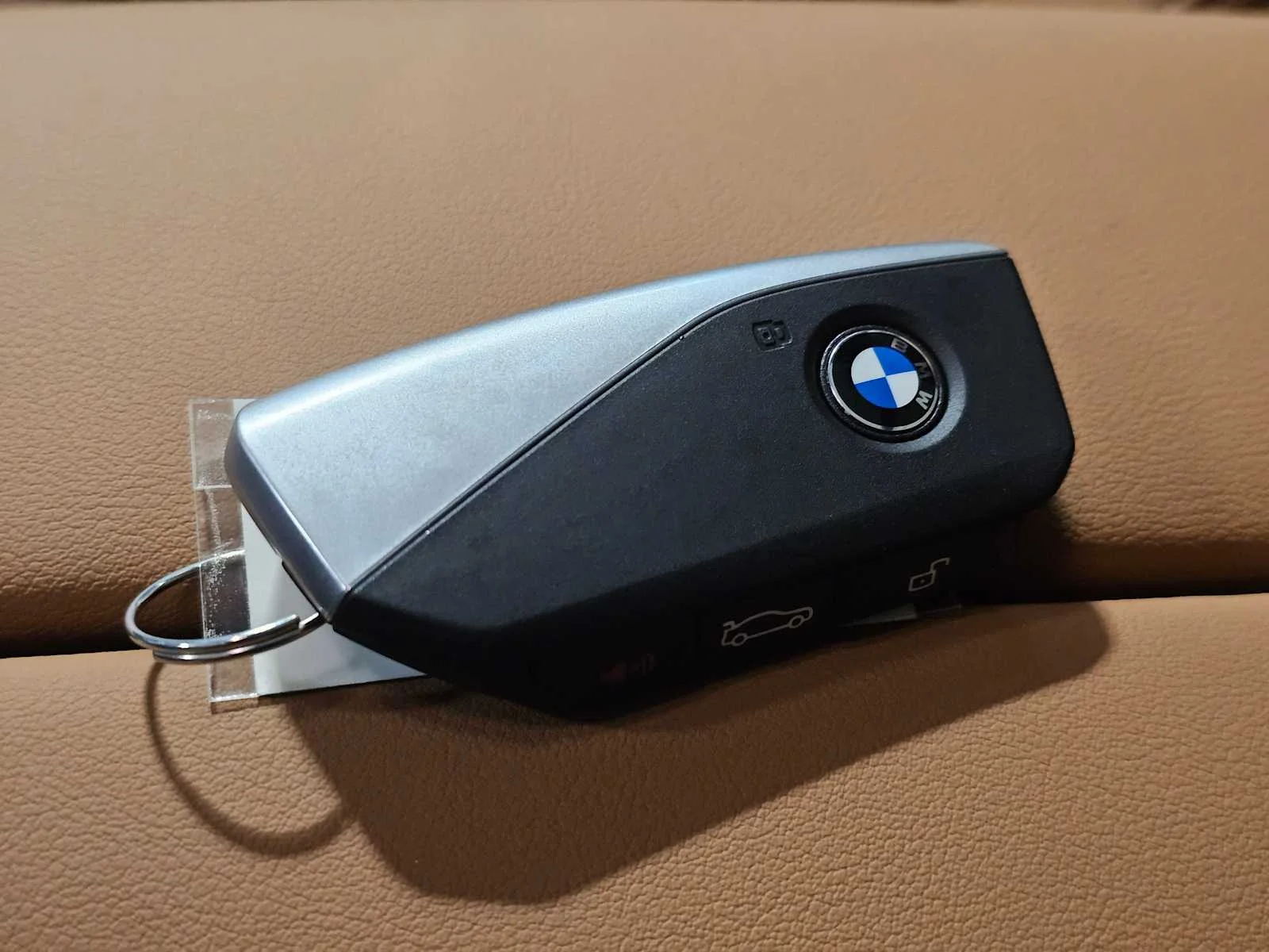 New 2026 Mineral White Metallic BMW xDrive50e image 47
