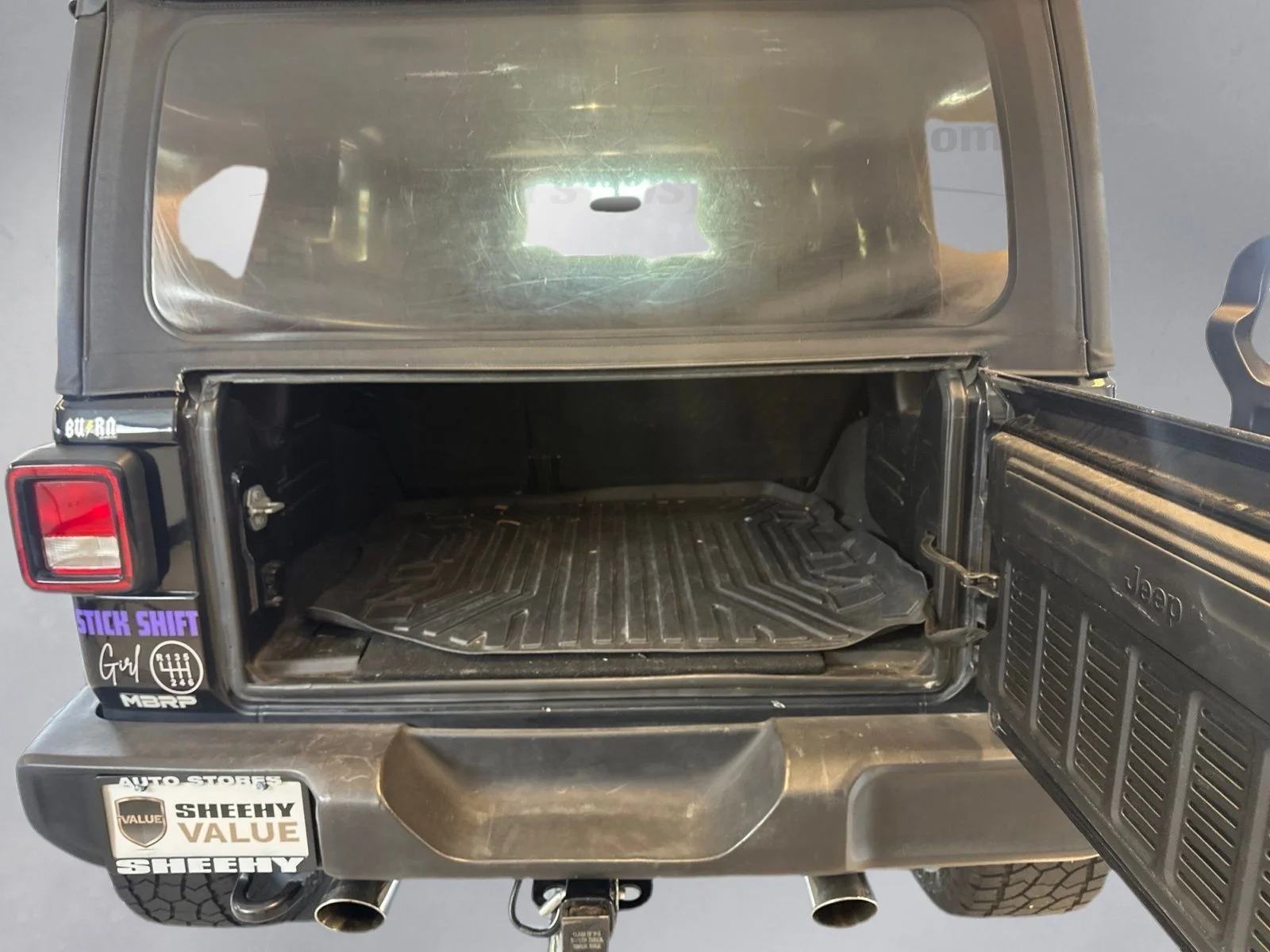 Used 2018 Black Jeep Unlimited Sport image 20