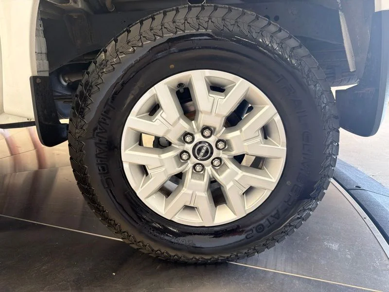Used 2022 White Nissan SV image 35