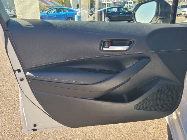Used 2022 White Toyota SE Nightshade Edition image 18