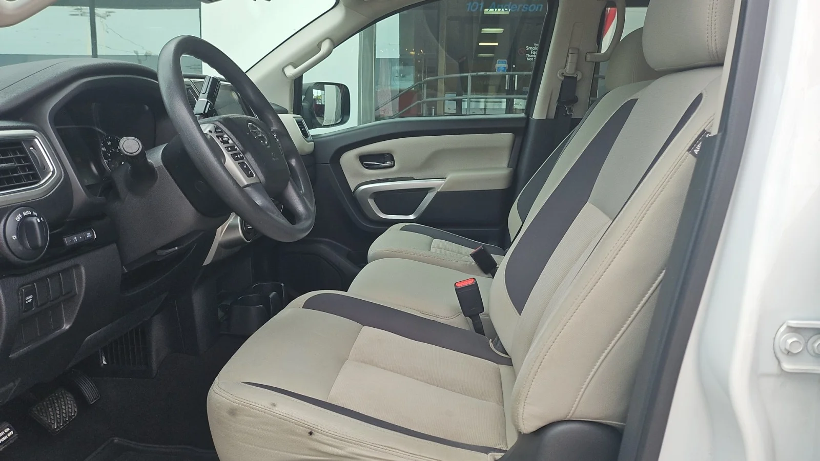 Used 2021 Glacier White Nissan SV 4WD image 10