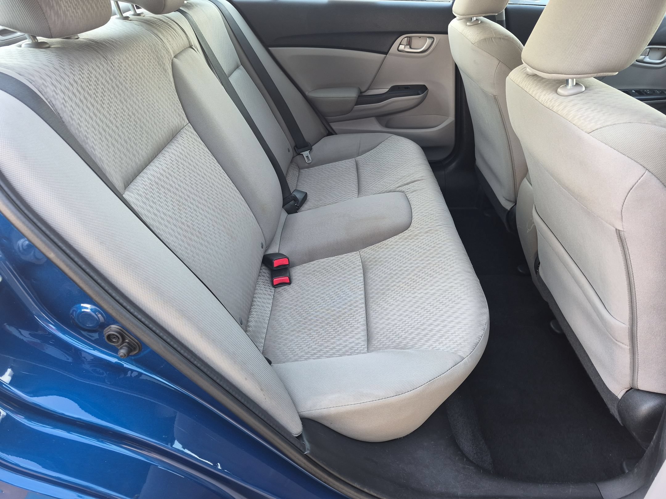 Used 2015 Dyno Blue Pearl Honda LX Sedan image 26