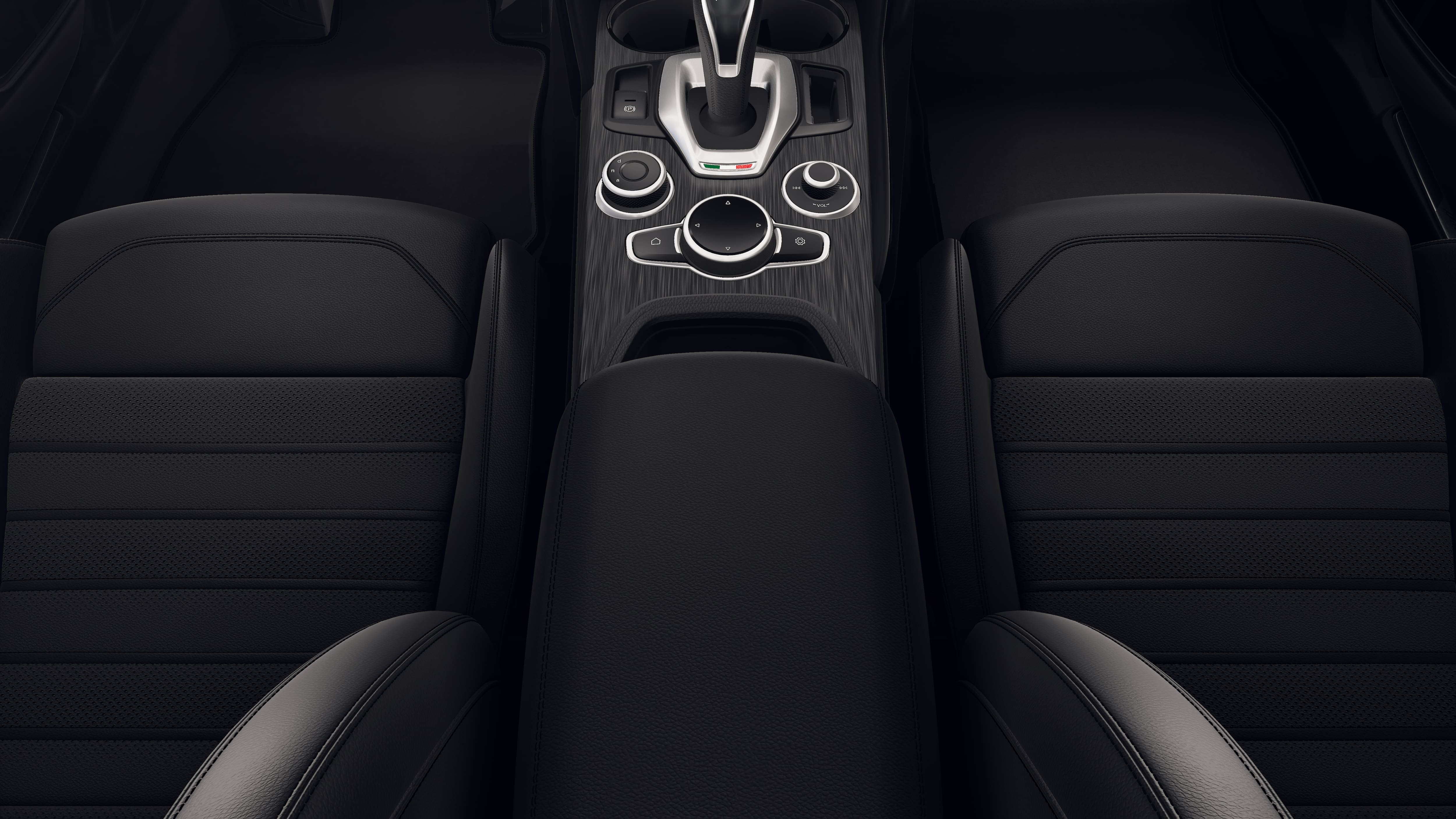 New 2026 Vulcano Black Metallic Exterior Paint Alfa Romeo Base image 16