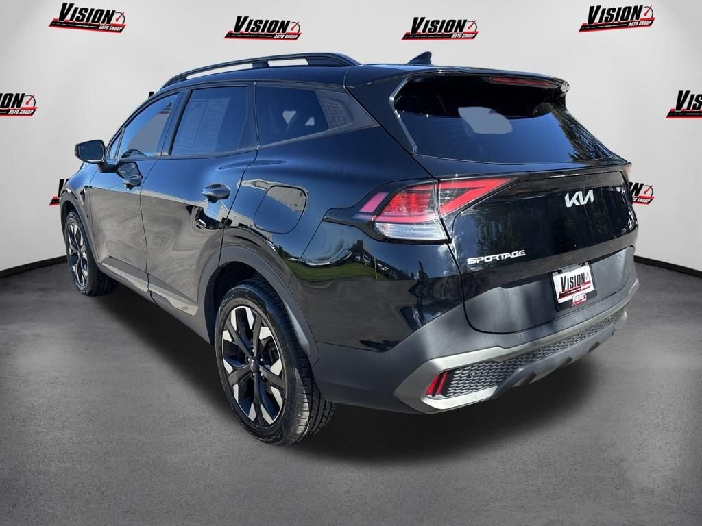 Used 2023 Black Kia X-Line image 7