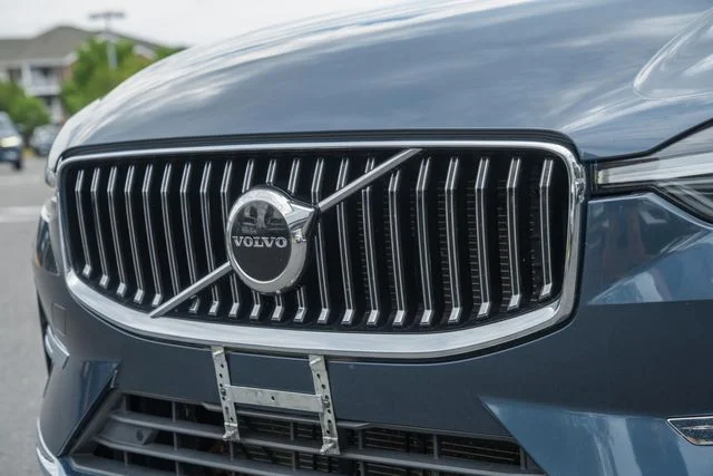 Used 2022 Denim Blue Volvo Inscription image 12
