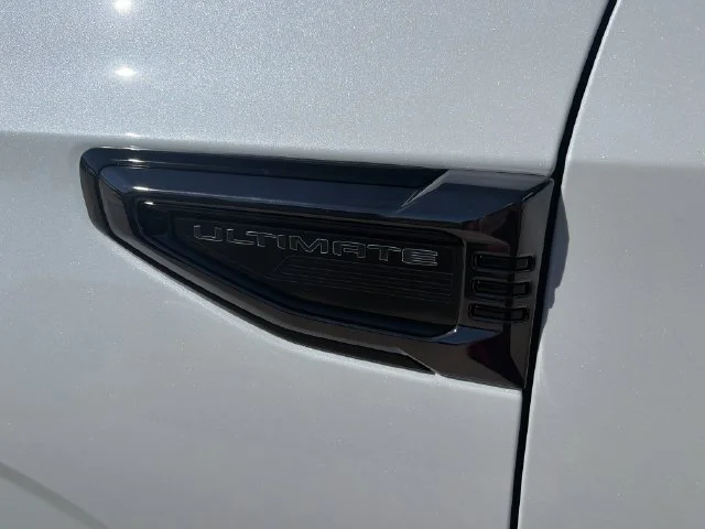New 2027 White GMC Denali Ultimate image 12