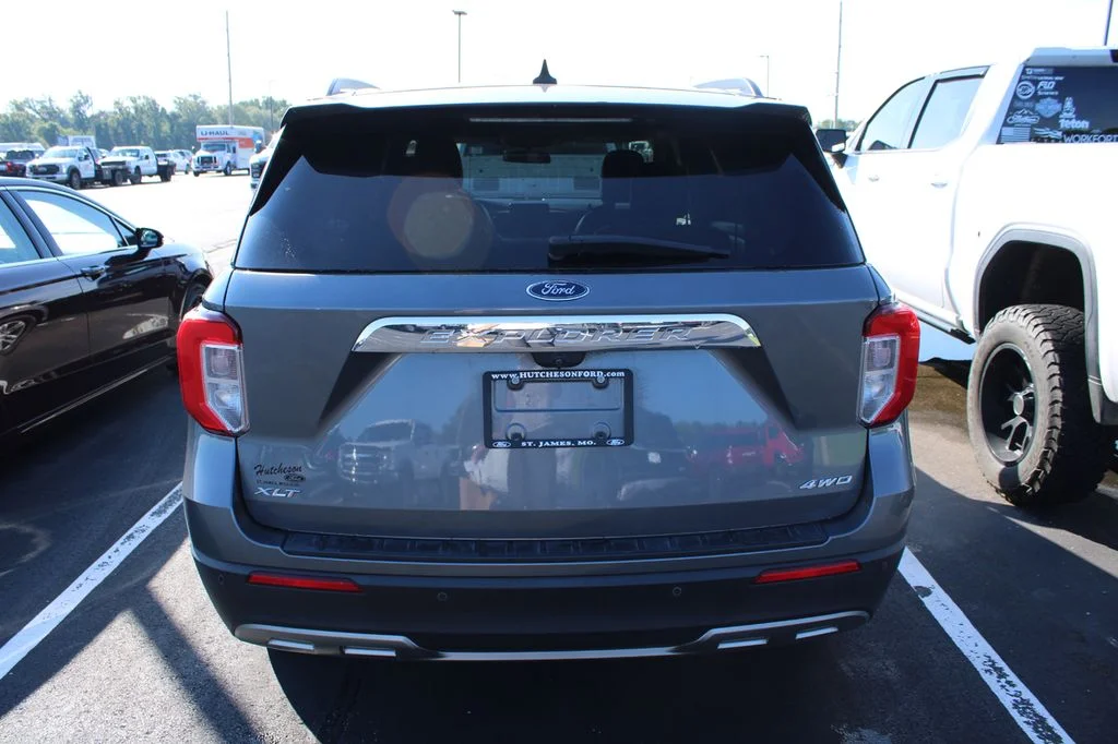 Used 2021 Gray Metallic Ford XLT image 5