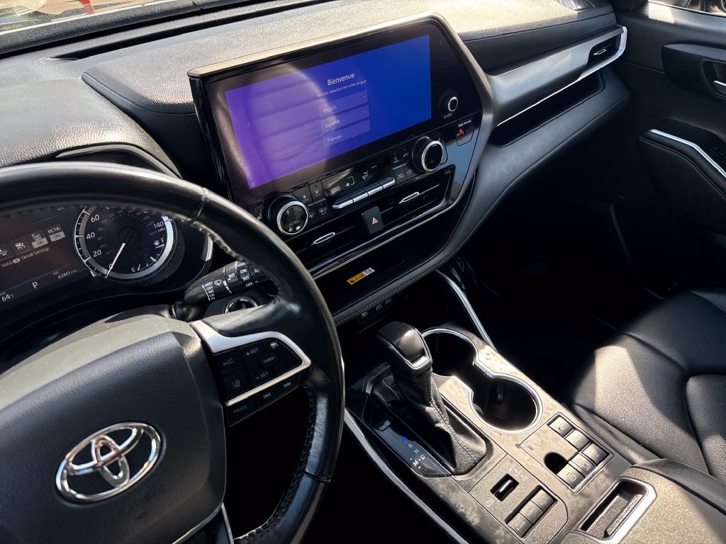 Used 2023 Black Toyota XLE image 23