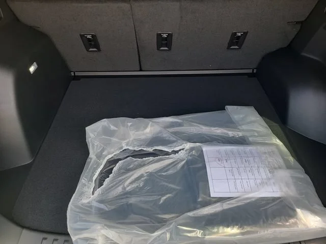 New 2027 Mosaic Black Metallic Chevrolet LT image 9