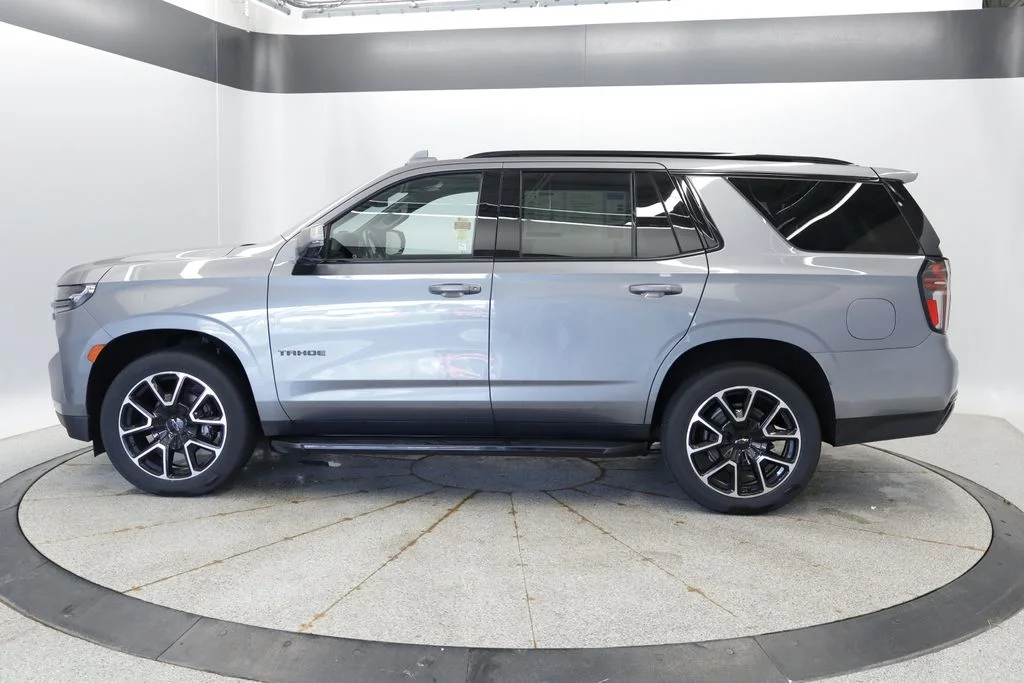 Used 2022 Chevrolet Tahoe RST with VIN 1GNSKRKD6NR127255 for sale in Coon Rapids, Minnesota