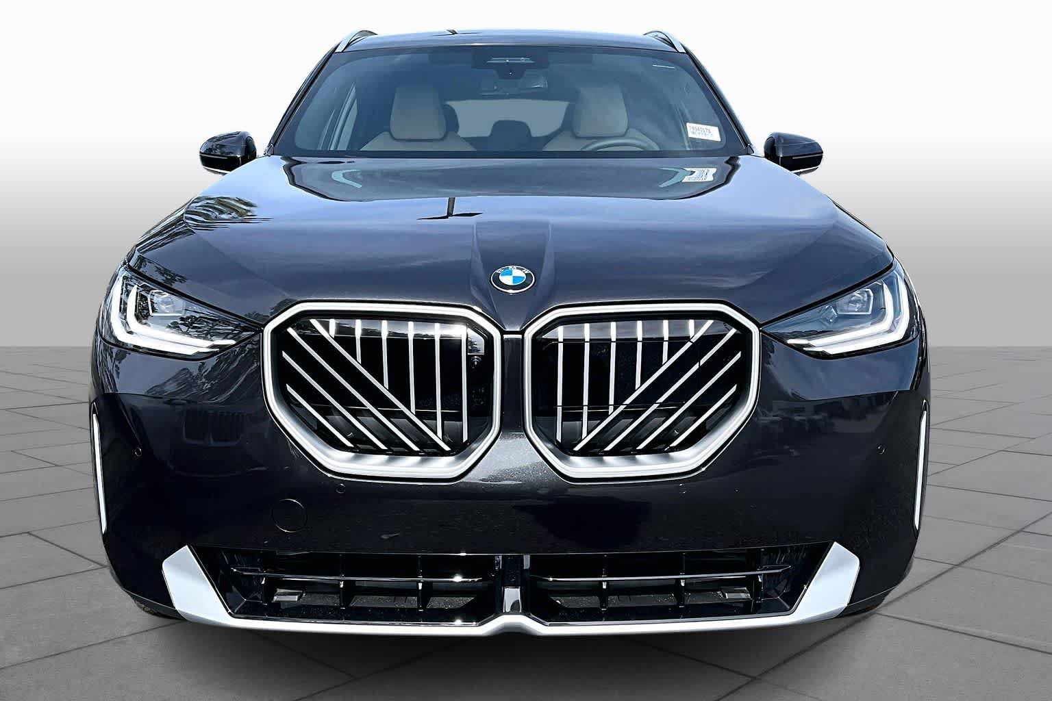 New 2026 Dark Graphite Metallic BMW 30 xDrive image 3