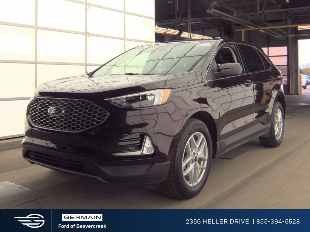 Used 2024 Burgundy Ford SEL image 1