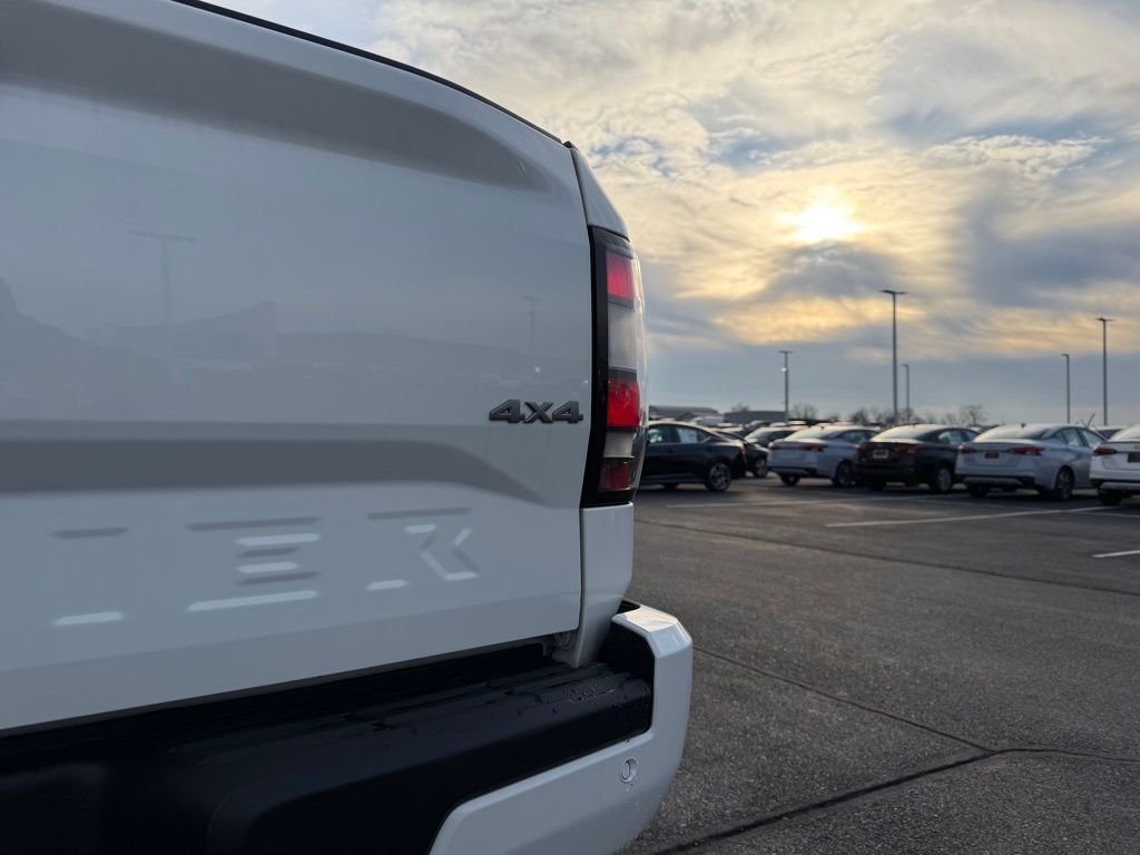 New 2026 Glacier White Nissan SV image 33