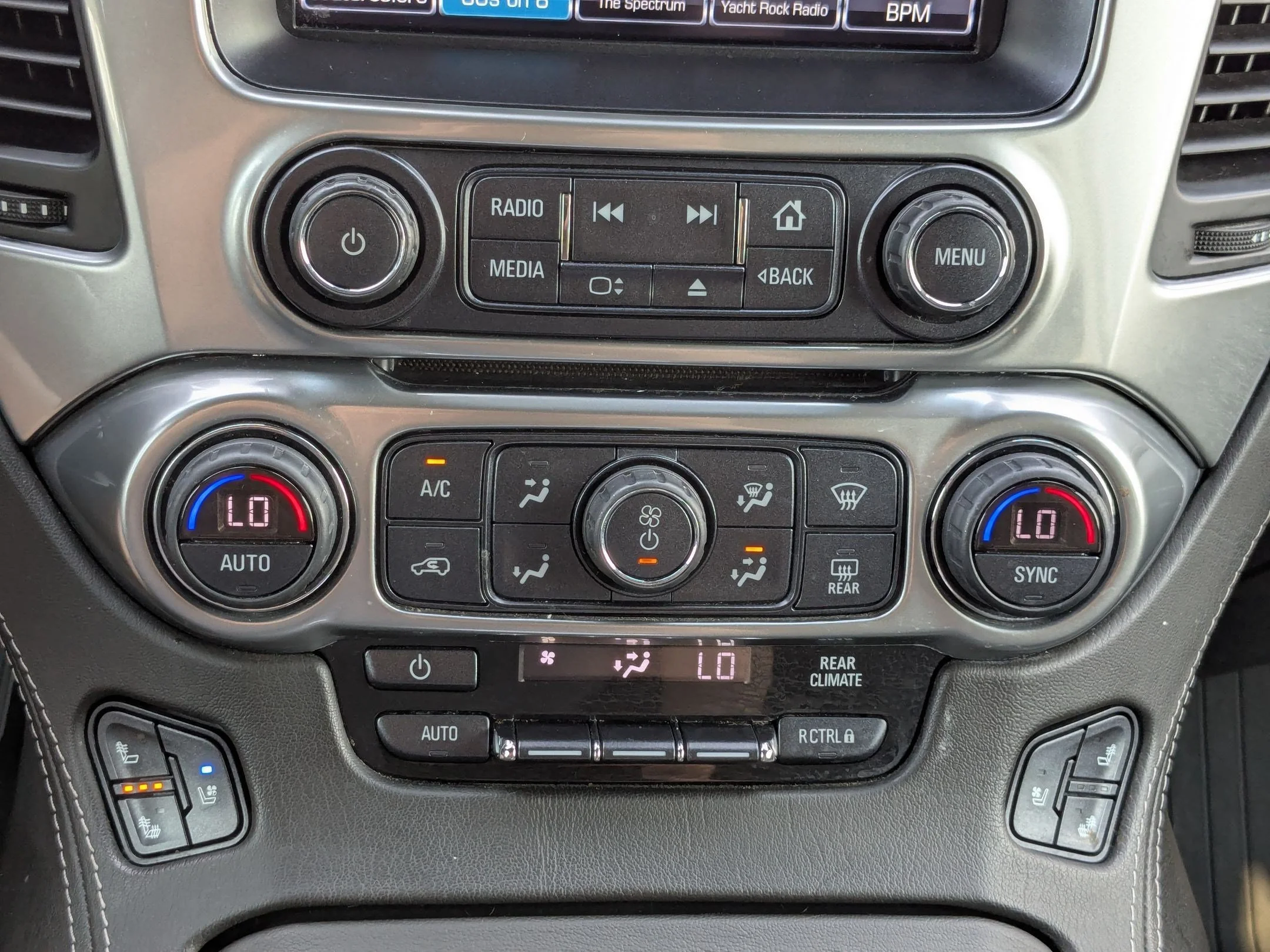 Used 2020 Black Chevrolet Premier image 23
