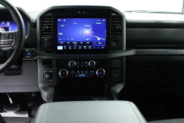 New 2026 Oxford White Ford XLT image 41