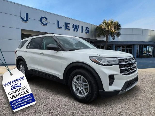 New 2026 Star White Metallic Tri-Coat Ford Active image 34