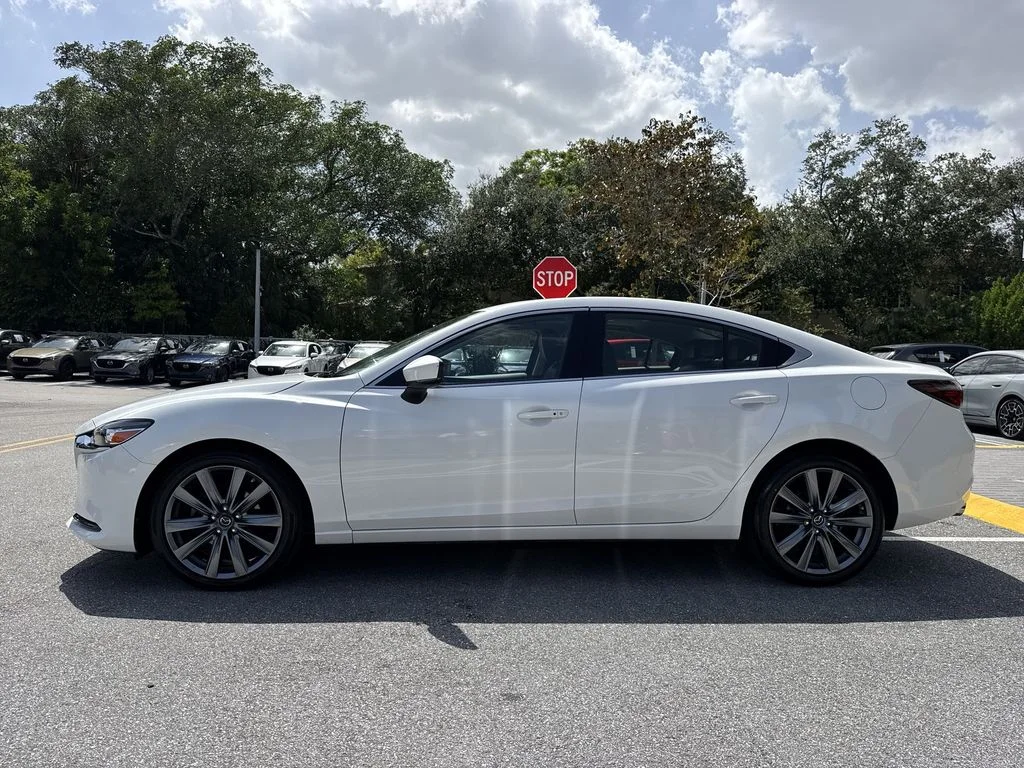 Used 2020 Snowflake White Pearl Mica Mazda Touring image 27