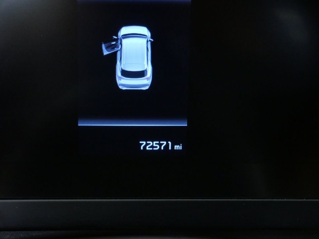 Used 2023 White Kia LX image 18