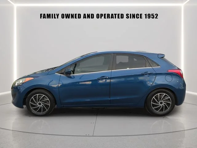 Used 2016 Blue Hyundai Base image 3