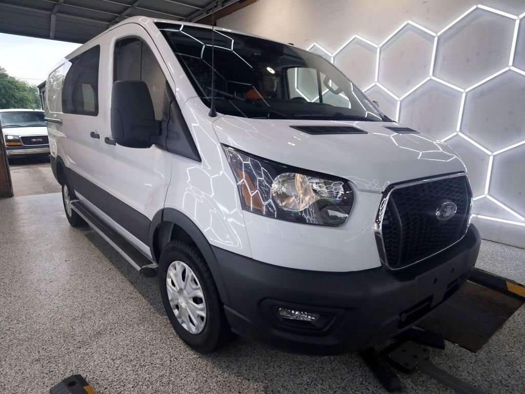 Used 2025 White Ford Base image 1