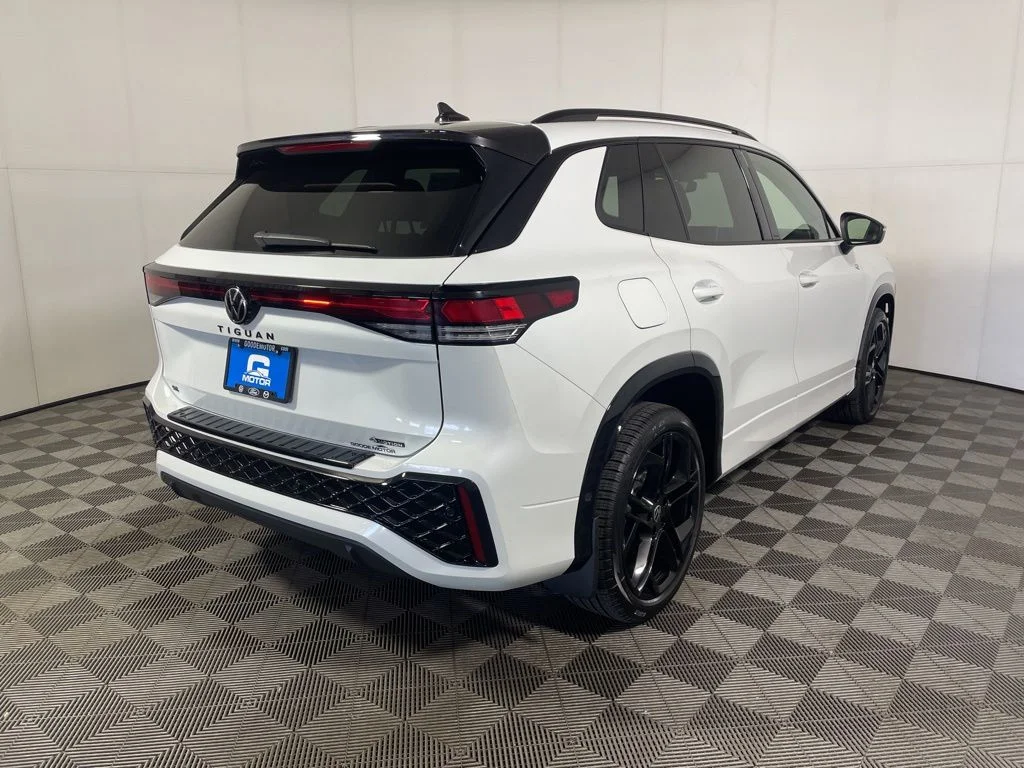 New 2026 White/off-white Volkswagen 2.0T SE R-Line Black image 7