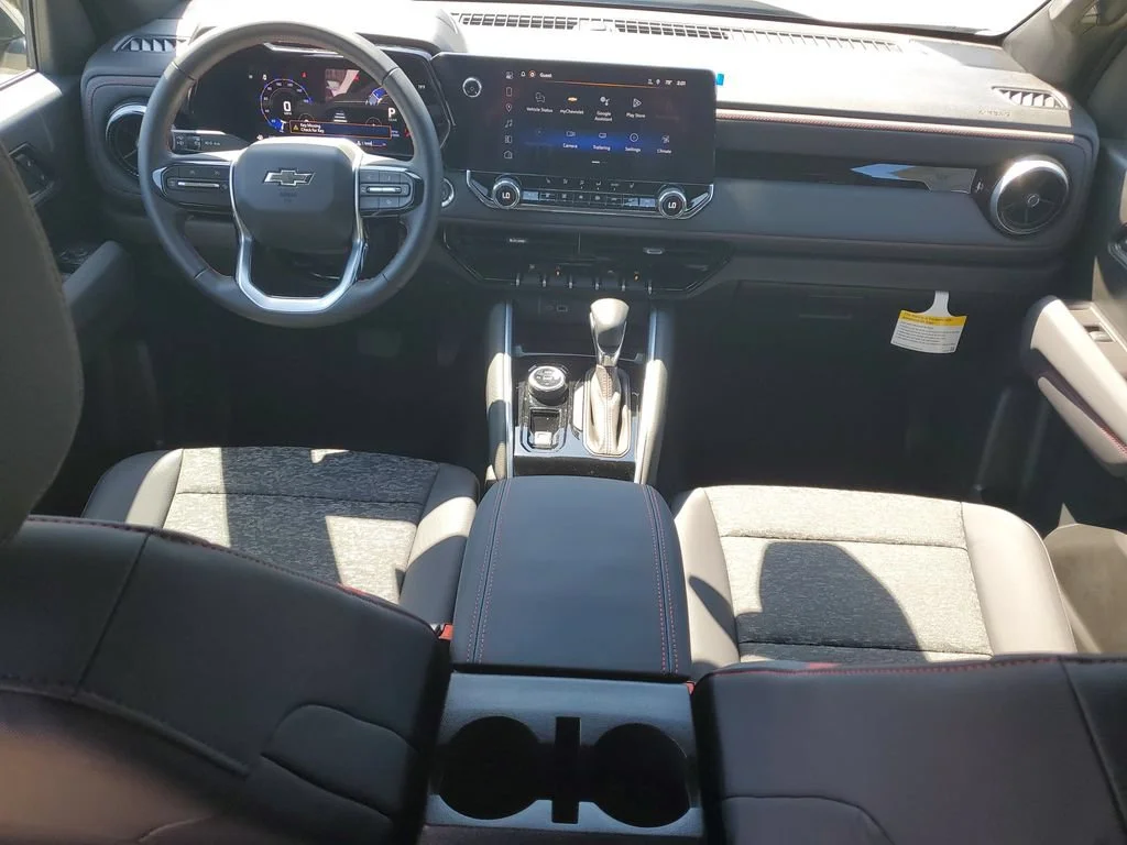2026 Chevrolet Colorado Z71 - Photo 10