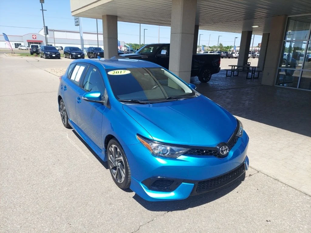 2017 Toyota Corolla iM CVT's photo