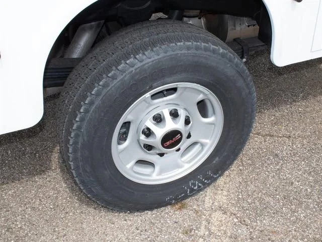 2025 GMC Sierra 2500HD Pro - Photo 23