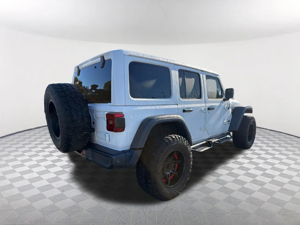 Used 2022 White/off-white Jeep Unlimited Rubicon 4xe image 5