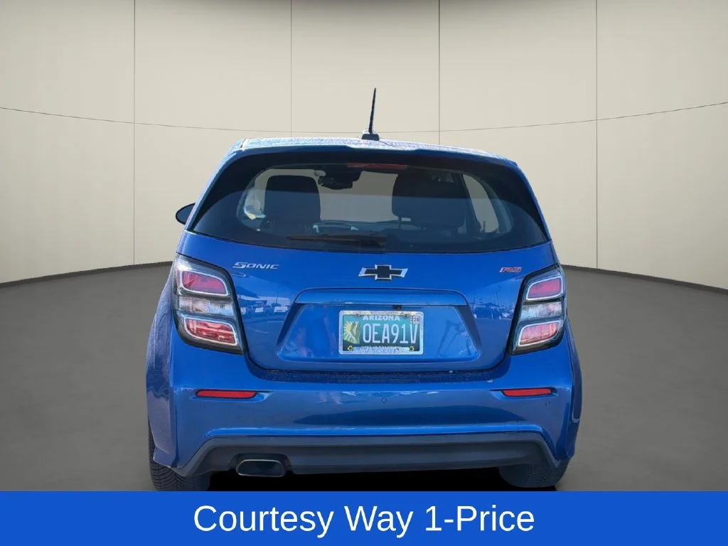 Used 2019 Blue Chevrolet LT image 8