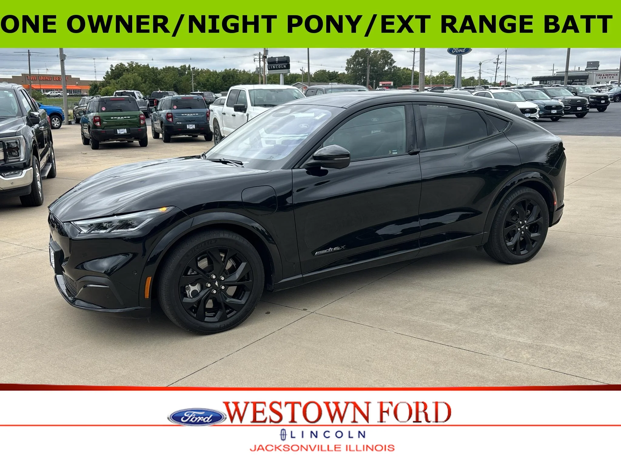 Used 2023 Shadow Black Ford Premium image 1