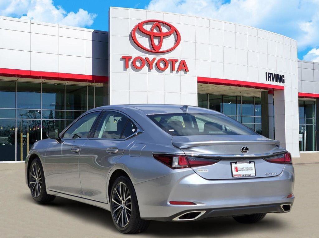 Used 2022 Silver Lexus 350 image 3