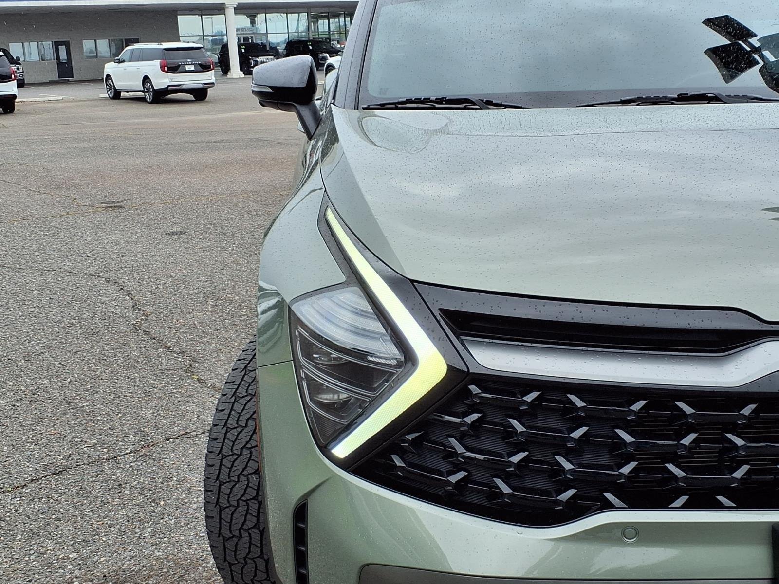 Used 2024 Jungle Green/Ebony Black Roof Kia X-Pro Prestige image 16