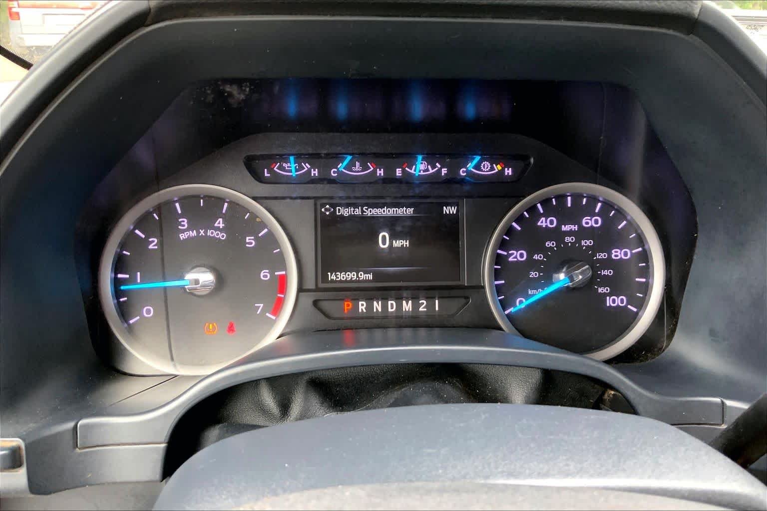 Used 2022 Iconic Silver Ford XLT image 26