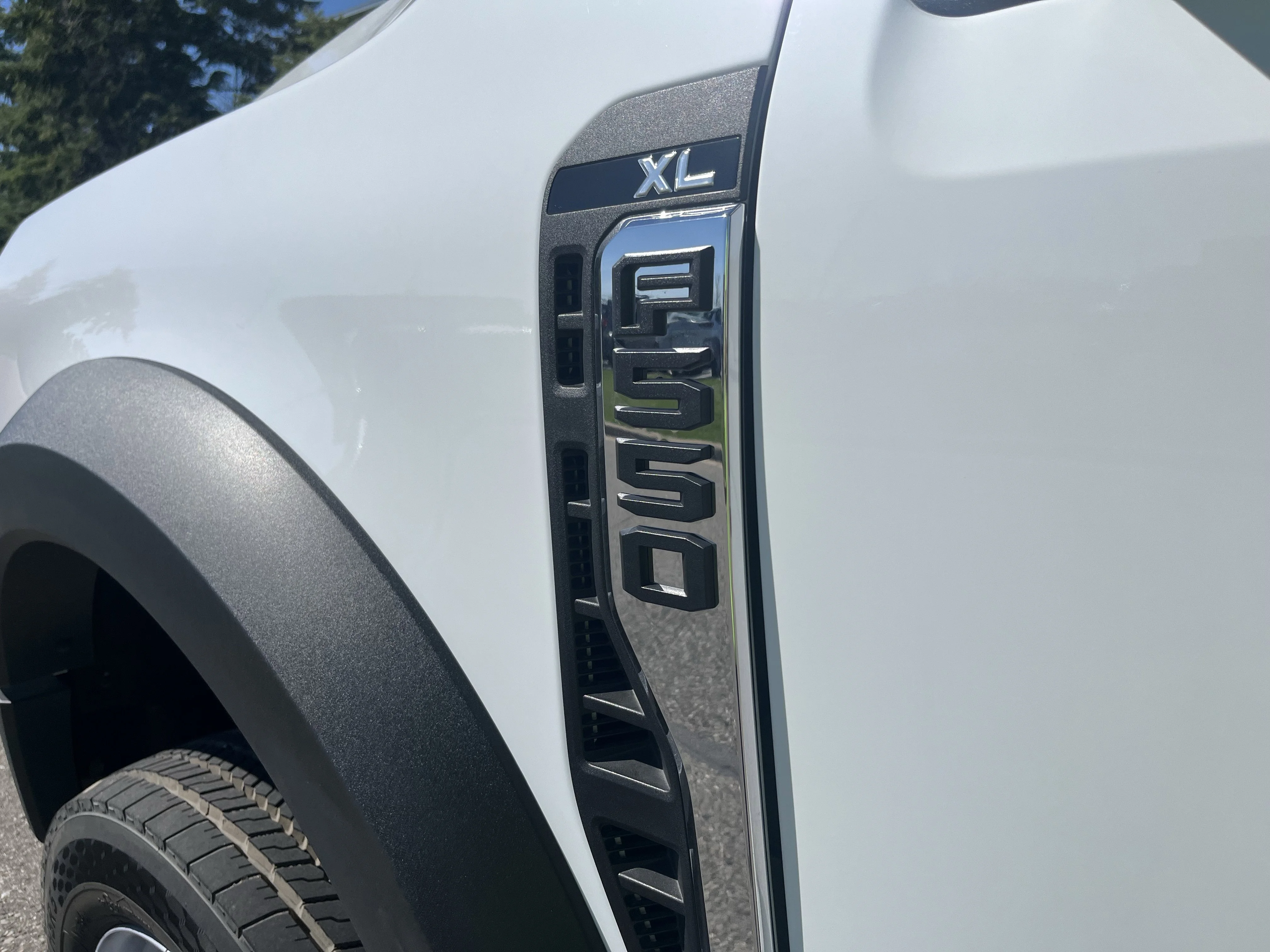 2025 Ford F-550 Super Duty Chassis Cab XL - Photo 9
