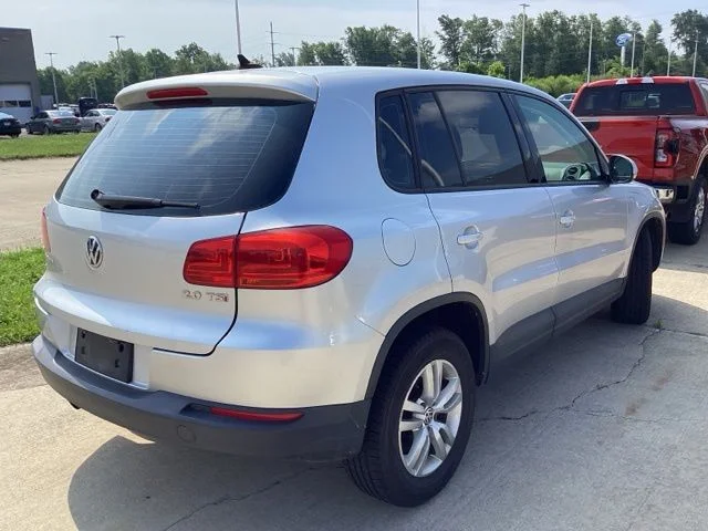 Used 2014 Silver Volkswagen S image 11