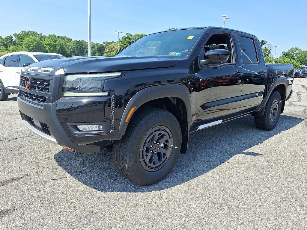 2026 Nissan Frontier — photo 2